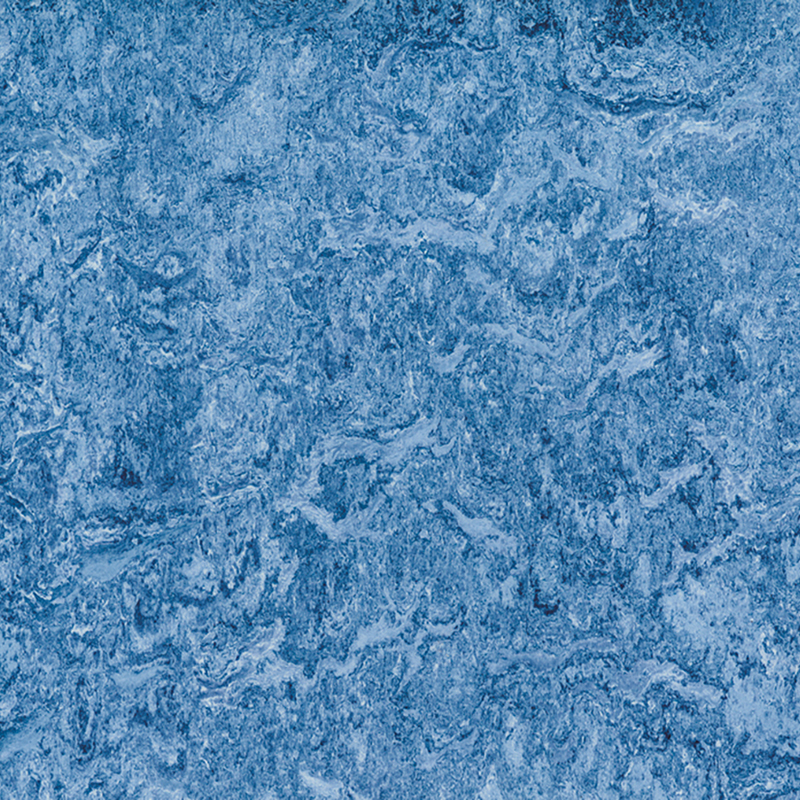 Tahan noda & lantai heterogen berbiaya rendah