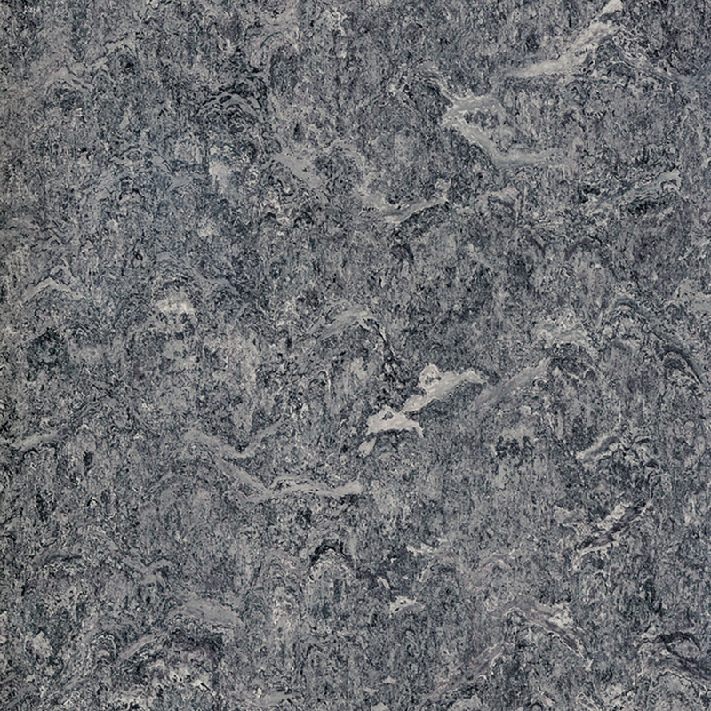 Tahan noda & lantai heterogen berbiaya rendah