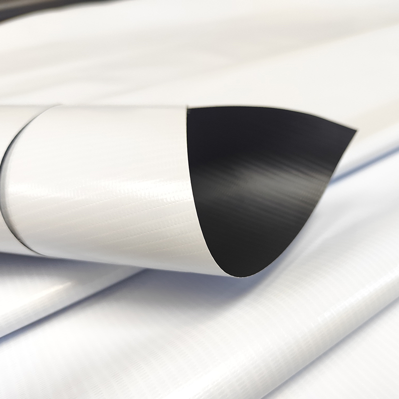 Spanduk fleksibel hitam pemblokiran cahaya tinggi 50m/80m